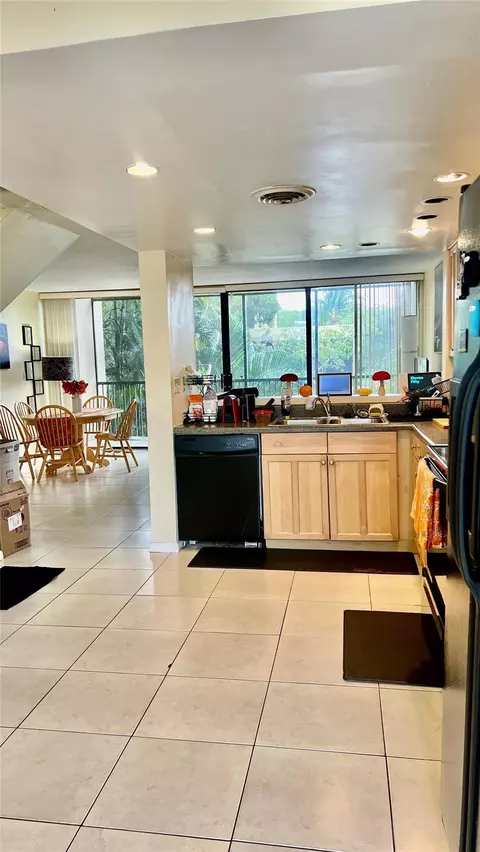 2921 SW 87th Ave #510, Davie, FL 33328