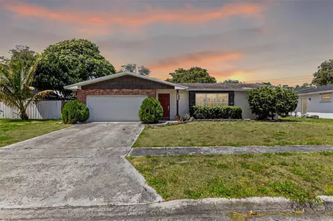 7965 NW 9th St, Margate, FL 33063