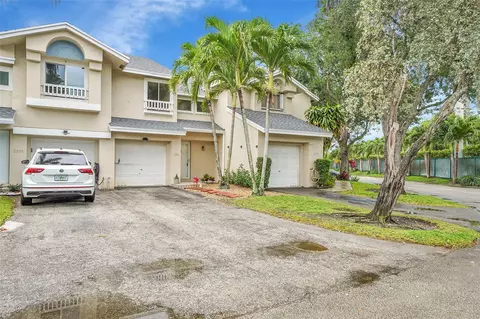 2198 Discovery Cir #2198, Deerfield Beach, FL 33442