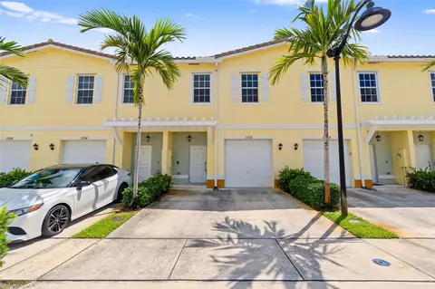 1102 NW 40th Way, Lauderhill, FL 33313
