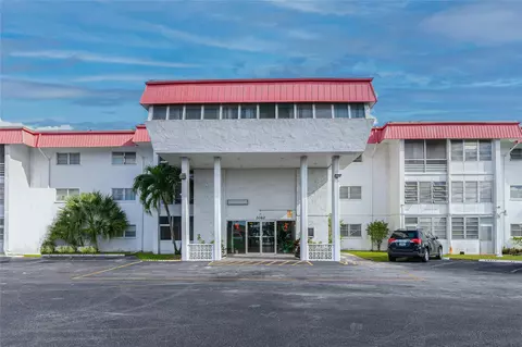 2060 NW 48th Ter #310, Lauderhill, FL 33313