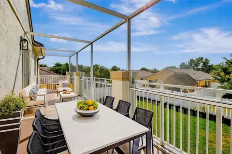 16198 SW 6th St, Pembroke Pines, FL 33027