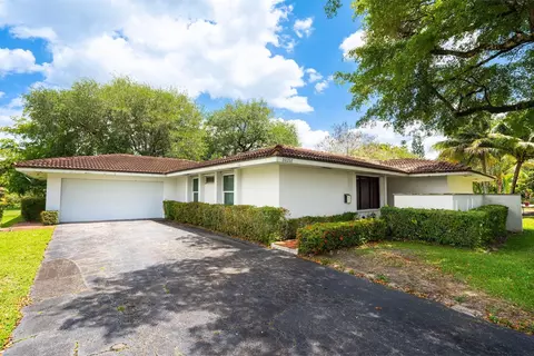 10251 NW 39th Pl, Coral Springs, FL 33065