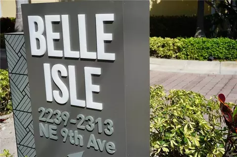 2253 NE 9th Ave, Wilton Manors, FL 33305