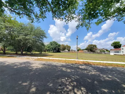 56 SW Sw Ave, Davie, FL 33314