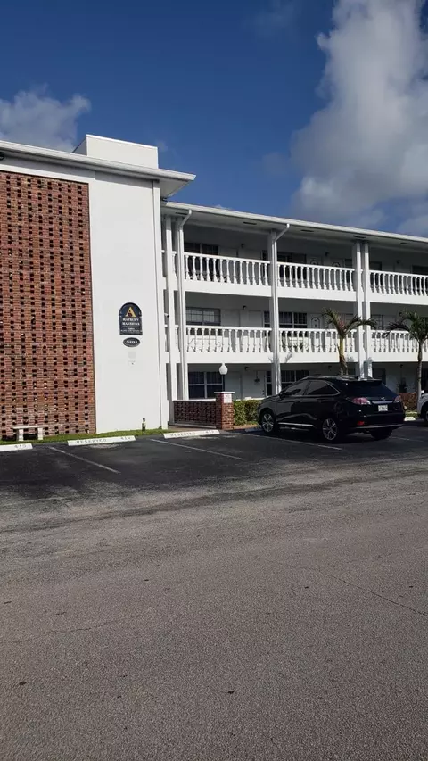 5201 NE 24th Ter #210, Fort Lauderdale, FL 33308