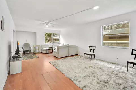 3301 Spanish Moss Ter #306, Lauderhill, FL 33319