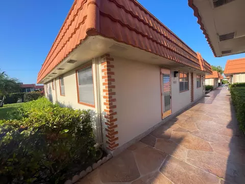 37 Seville B #B, Delray Beach, FL 33446