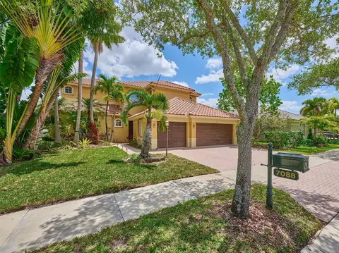 7088 NW 111th Ter, Parkland, FL 33076