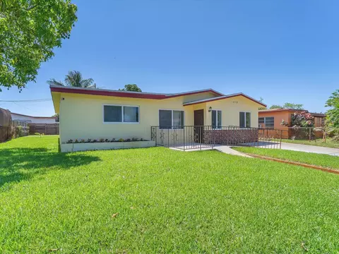 2710 NW 16th Ct, Fort Lauderdale, FL 33311