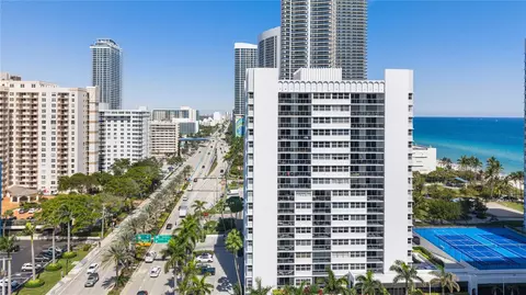 1880 S Ocean Dr #TS306, Hallandale Beach, FL 33009