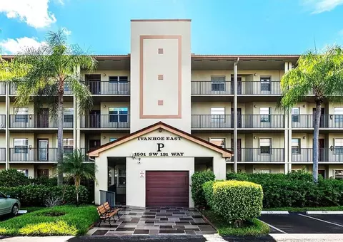 1501 SW 131st #304, Pembroke Pines, FL 33027