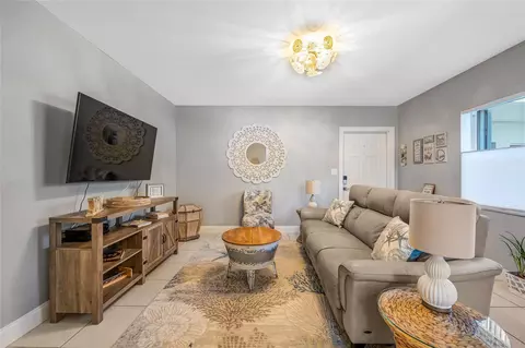 Undisclosed, Hollywood, FL 33019