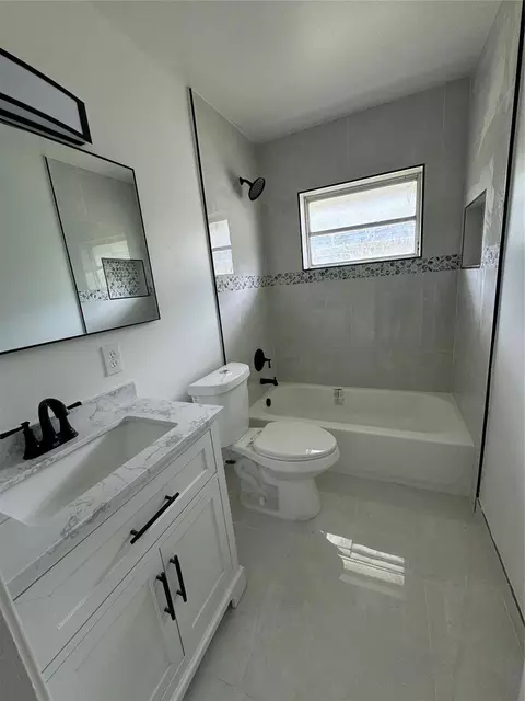 7964 SW 6th Ct, North Lauderdale, FL 33068