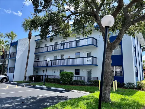 3140 Holiday Springs Blvd #202, Pompano Beach, FL 33063