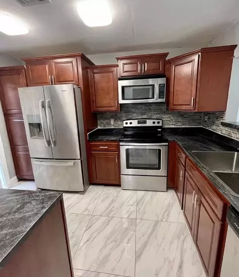 9540 NW 65th St #D8, Tamarac, FL 33321