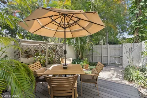 3082 S Oakland Forest Dr #1304, Oakland Park, FL 33309