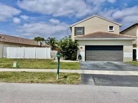 1960 NW 188th Ave, Pembroke Pines, FL 33029