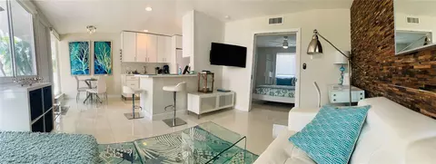 1705 N Riverside Dr #3, Pompano Beach, FL 33062