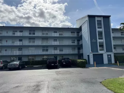 7680 NW 18th #201, Margate, FL 33063