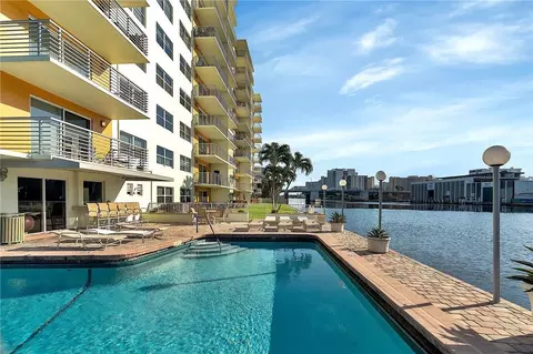 2900 NE 30th #8E, Fort Lauderdale, FL 33306