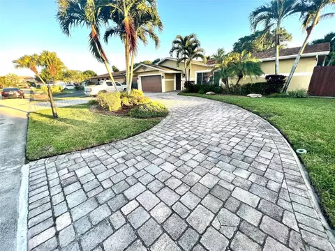 8644 N Sutton, Miramar, FL 33025