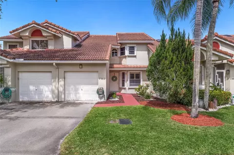 7362 Pinewalk #7362, Pompano Beach, FL 33063