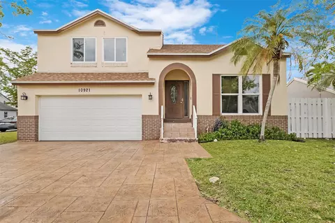 10921 SW 11th Ct, Davie, FL 33324
