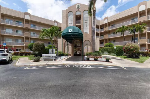 7647 Southampton Ter #214, Tamarac, FL 33321