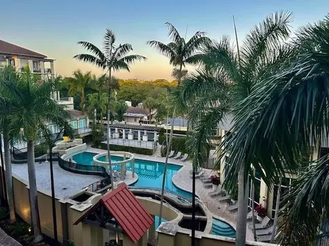 2625 NE 14th #303, Wilton Manors, FL 33334