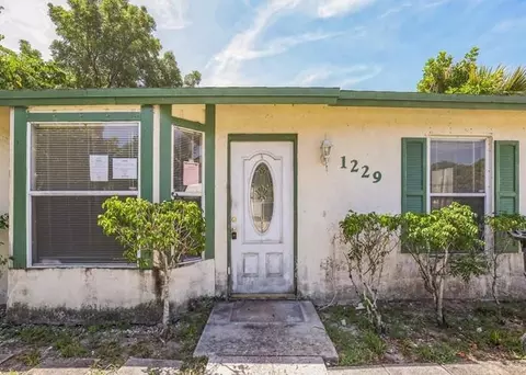 1229 18th, Lake Worth Beach, FL 33460