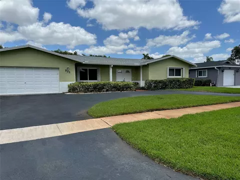 521 NW 98th Ave, Pembroke Pines, FL 33024