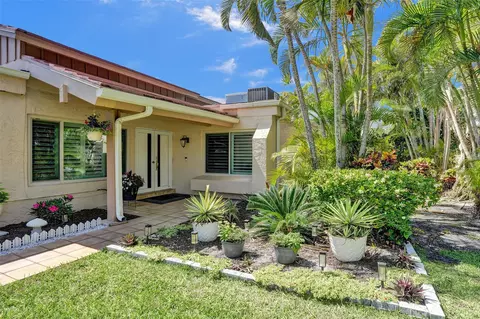 5577 Ainsley Ct, Boynton Beach, FL 33437