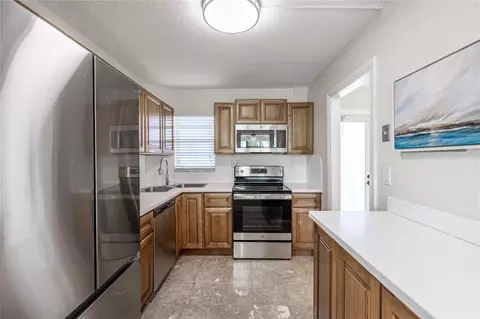 8900 Washington #403A, Pembroke Pines, FL 33025