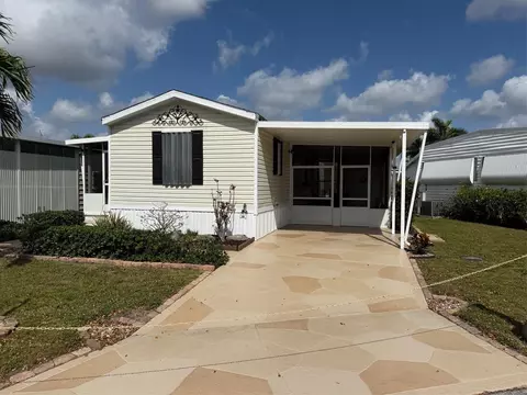 2261 SW 85th Ter, Davie, FL 33324