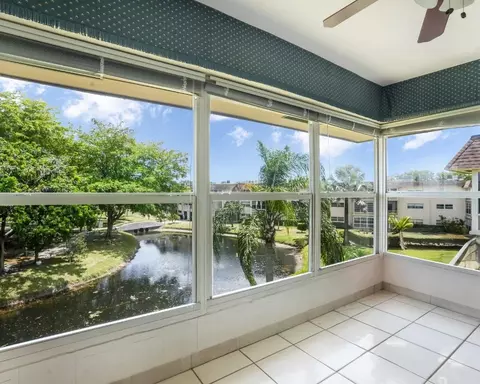 3400 NW 48th Ave #611, Lauderdale Lakes, FL 33319