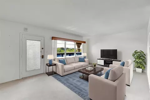 2404 Antigua #F4, Coconut Creek, FL 33066