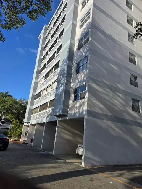 3301 Spanish Moss Ter #305, Lauderhill, FL 33319