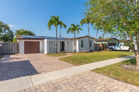 9181 SW 55th St, Cooper City, FL 33328