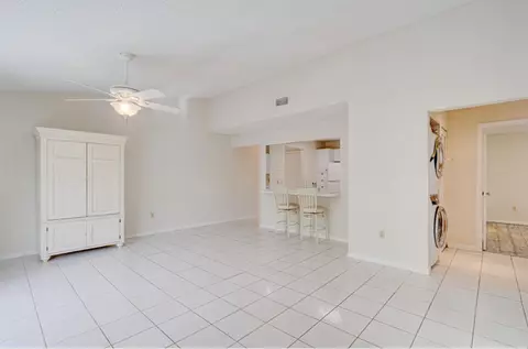 811 SE 4th Ave #205C, Dania Beach, FL 33004