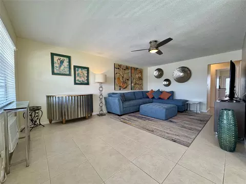 2142 NE 56th Ct #210, Fort Lauderdale, FL 33308