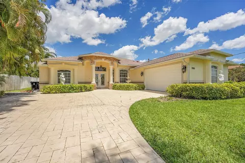 5965 NW Wolverine Rd, Port Saint Lucie, FL 34986