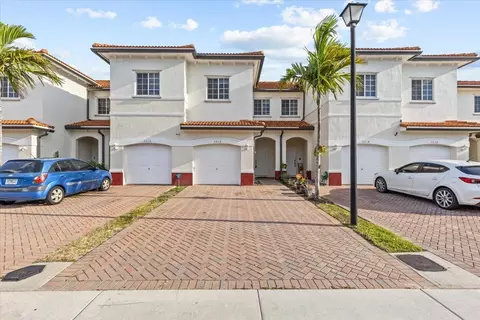 3512 NW 29th Ct #3512, Lauderdale Lakes, FL 33311