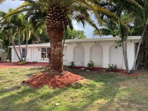 815 SE Airoso Blvd, Port Saint Lucie, FL 34983