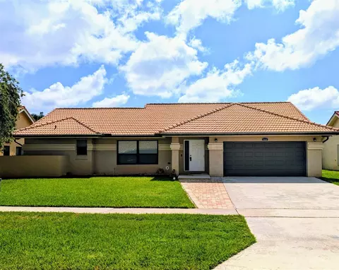 9460 El Clair Ranch Rd, Boynton Beach, FL 33437