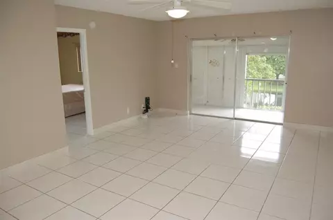 7205 NW 5th Pl #201, Margate, FL 33063
