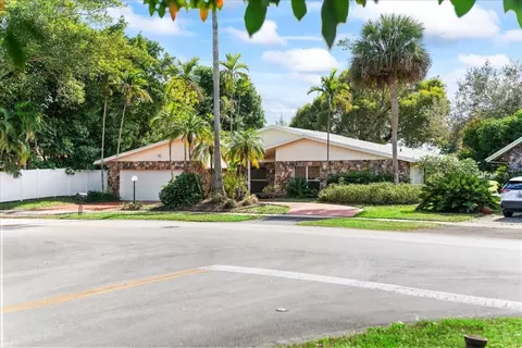 8600 Gatehouse, Plantation, FL 33324