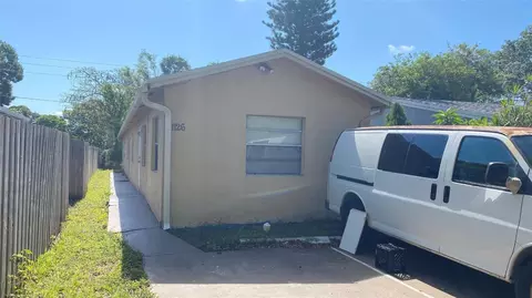 1126 NW 4th, Fort Lauderdale, FL 33311