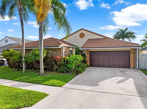 21041 Woodspring Ave, Boca Raton, FL 33428