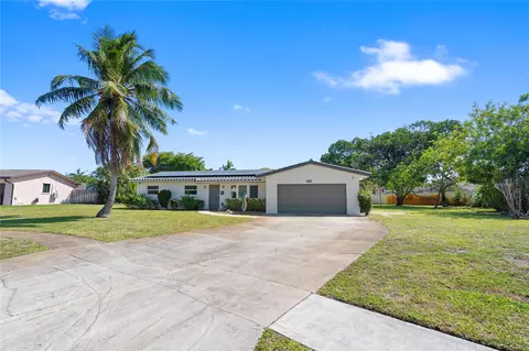4050 Edgewood Pl, Coconut Creek, FL 33066
